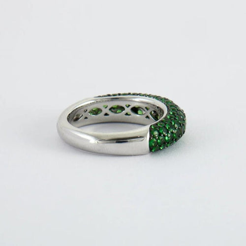 Bague 55 Bague jonc en or gris 18K pavée de tsavorites 58 Facettes 2.132