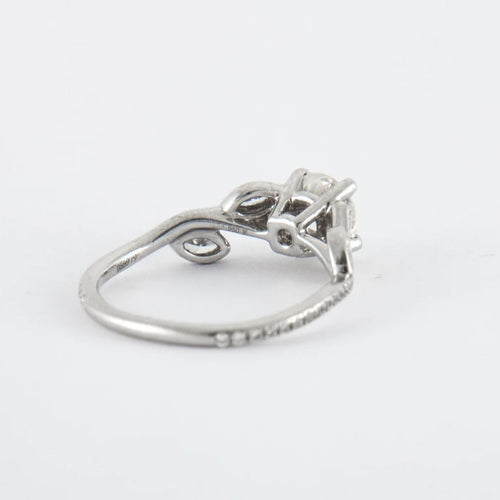 Bague 50 De Beers - Bague feuillage en platine 950 et diamants 58 Facettes 1.13209