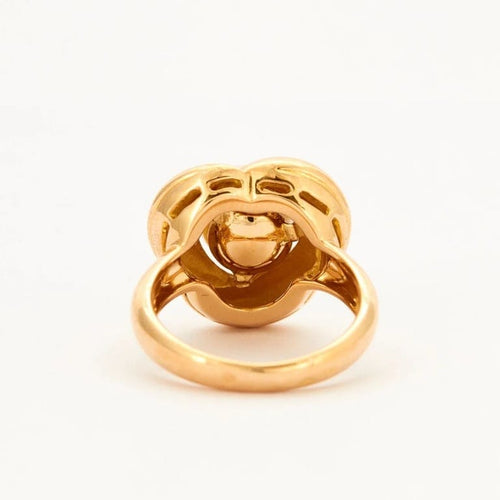 Bague 52 Bague Pétale - Bague en or jaune 18K avec perle blanche 58 Facettes 002.196