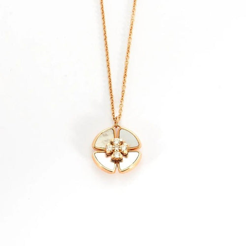 Collier Collier fleur en or rose 18k avec nacre et diamants 58 Facettes 002.687