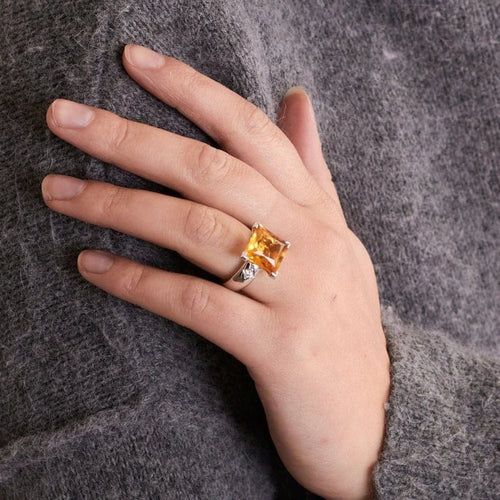 Bague 52 Bague citrine et diamants en or blanc 18k 58 Facettes 002.189