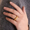 Bague 55 Bague jonc en or blanc 18k pavée de saphirs jaunes 58 Facettes 002.134