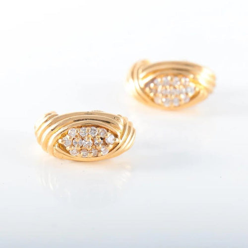 Boucles d'oreilles Boucles d’oreilles godronnées pavées de diamants en or jaune 18K 58 Facettes LP 907