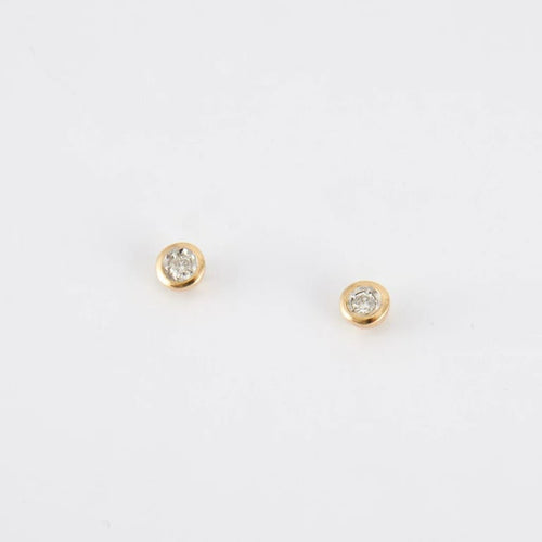 Boucles d'oreilles Clous d'oreilles en or jaune 18K serti clos 58 Facettes