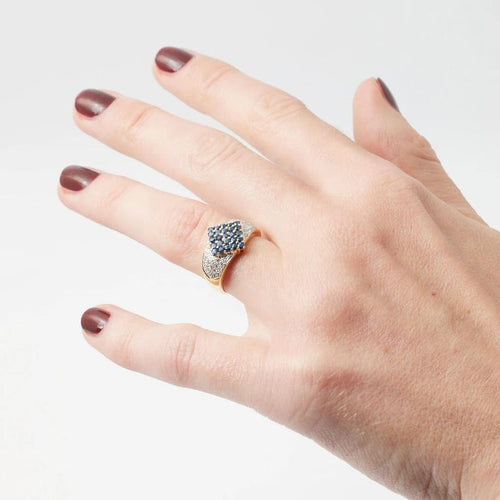 Bague 56 Bague pavée en or jaune 18k avec saphirs et diamants 58 Facettes 1