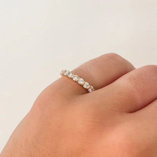 Bague 53 Demi-alliance - Bague en or jaune et diamants 58 Facettes