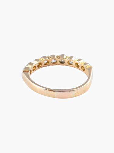 Bague 53 Demi-alliance - Bague en or jaune 18K et diamants 58 Facettes