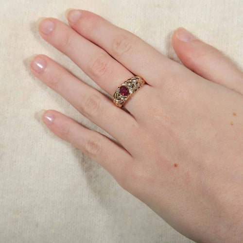 Bague 54 Bague rubis et diamants en or jaune 750 58 Facettes 8392