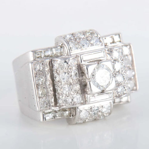 Bague 50 Bague tank à pont en platine sertie de diamants 58 Facettes 8318