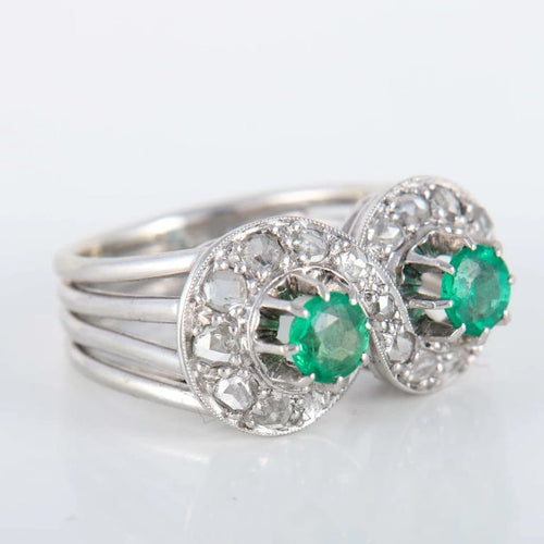Bague 53 Bague en forme de 8 en or blanc 750 avec émeraudes et diamants 58 Facettes 8397