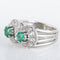 Bague 53 Bague en forme de 8 en or blanc 750 avec émeraudes et diamants 58 Facettes 8397
