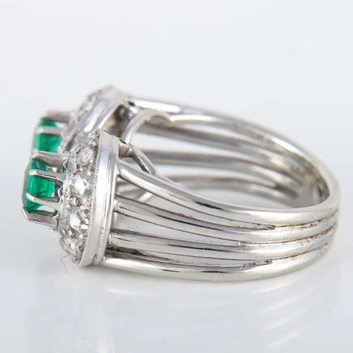Bague 53 Bague en forme de 8 en or blanc 750 avec émeraudes et diamants 58 Facettes 8397