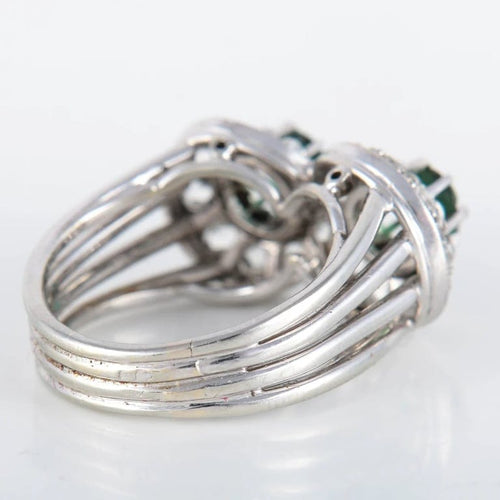 Bague 53 Bague en forme de 8 en or blanc 750 avec émeraudes et diamants 58 Facettes 8397