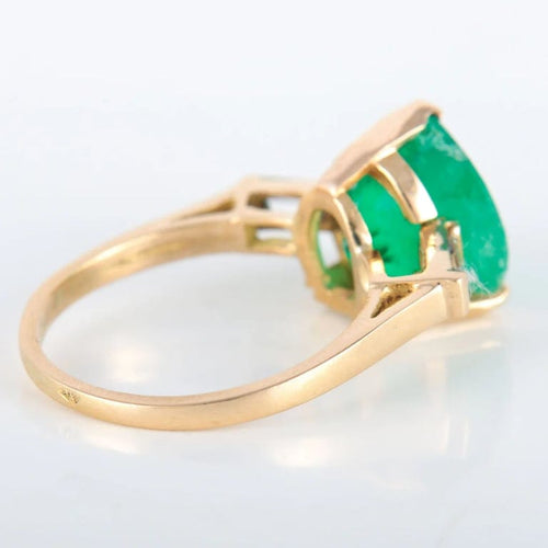 Bague 51 Bague cœur en or jaune 750 avec émeraude et diamants 58 Facettes 8392