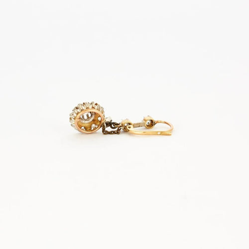 Boucles d'oreilles Boucles d’oreilles dormeuses Art déco motif fleur en or 18k et platine diamants 58 Facettes M8616