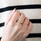 Bague 56 Bague demi-jonc en or 18k sertie de diamants 58 Facettes M8876
