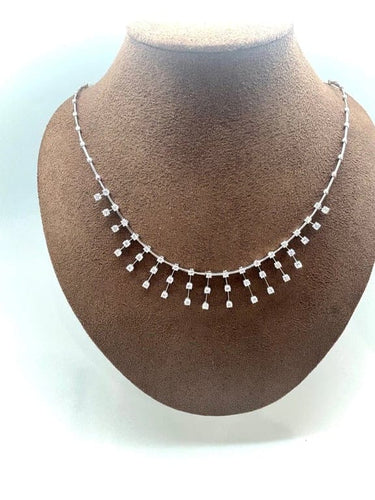 Collier Collier draperie en or blanc 18k et diamants 58 Facettes M9012