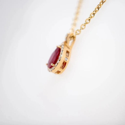 Collier Pendentif sur chaîne en or jaune 18 carats rubis et diamants 58 Facettes 351135