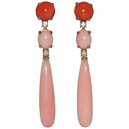 Boucles d'oreilles Boucles d'oreilles corail et diamants en or jaune 18 carats 58 Facettes 380123