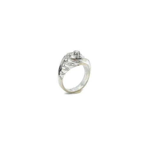 Bague 53 Bague Art déco coquillage en or blanc 18 carats et diamants 58 Facettes