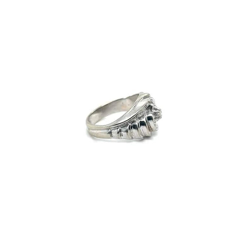 Bague 53 Bague Art déco coquillage en or blanc 18 carats et diamants 58 Facettes
