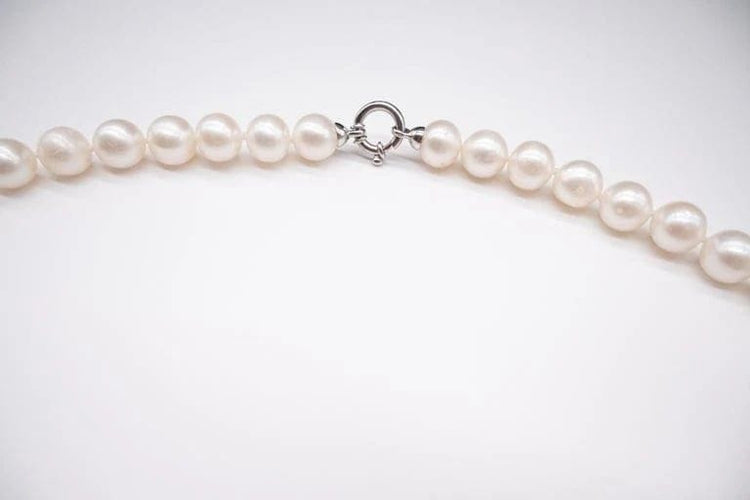 Collier Collier de perles d’eau douce en or blanc 18 carats 58 Facettes 35577