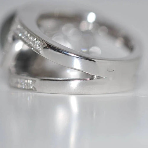 Bague 54 Bague cocktail en or blanc 18 carats avec perle de Tahiti et diamants 58 Facettes