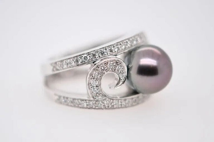 Bague 54 Bague cocktail en or blanc 18 carats avec perle de Tahiti et diamants 58 Facettes