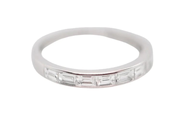 Bague 53 Bague de fiançailles en or blanc 18 carats et diamants 58 Facettes