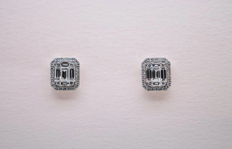 Boucles d'oreilles Boucles d'oreilles en or blanc 18 carats avec 70 diamants 58 Facettes