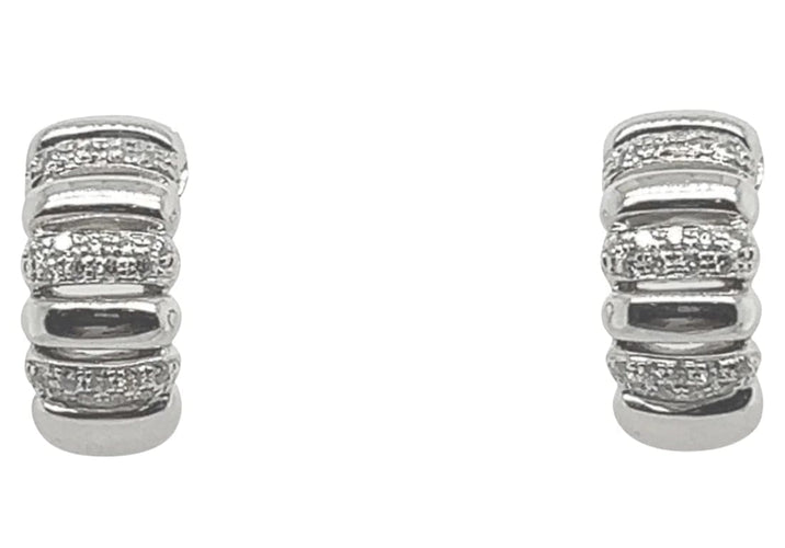 Boucles d'oreilles Boucles d'oreilles demi-cercle en or blanc 18 carats et diamants 58 Facettes