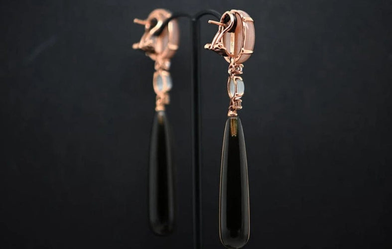 Boucles d'oreilles Boucles d’oreilles en or rose 18 carats avec diamants, quartz fumé et agate noire 58 Facettes