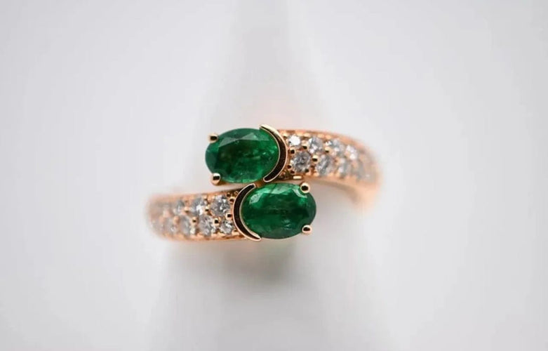 Bague 54 Bague Duo émeraudes et diamants en or rose 18 carats 58 Facettes