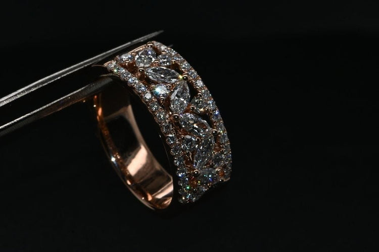 Bague 55 Bague alliance en or rose 18 carats et diamants 58 Facettes