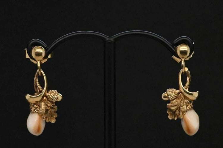 Boucles d'oreilles Boucles d’oreilles dents de biche en or blanc 18 carats 58 Facettes