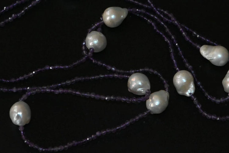 Collier Collier en améthyste et perles d’eau douce 58 Facettes