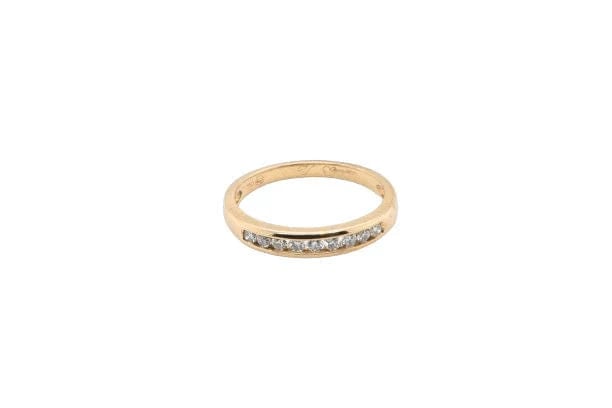 Bague 49 Bague en or jaune 18 carats et diamants taille brillant 58 Facettes