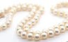 Collier Collier de perles de culture blanches avec fermoir en or 18 carats 58 Facettes