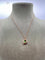Collier Collier pendentif saphir vert 2,27 ct et diamants en or rose 18 carats 58 Facettes