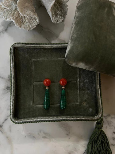 Boucles d'oreilles Boucles d'oreilles en or jaune 18 carats, malachite, corail et diamants 58 Facettes