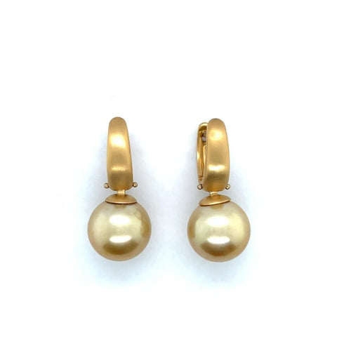 Boucles d'oreilles Boucles d’oreilles pendantes en or jaune 18 carats et perles champagne 58 Facettes 380872/Z05HU0U1