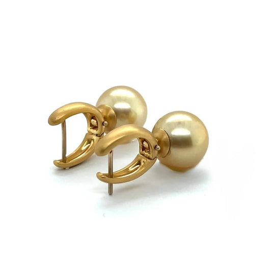 Boucles d'oreilles Boucles d’oreilles pendantes en or jaune 18 carats et perles champagne 58 Facettes 380872/Z05HU0U1