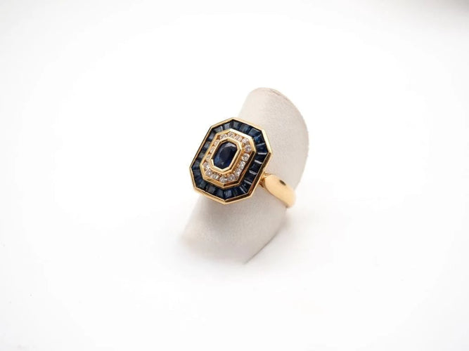 Bague 56 Bague en or jaune 750 avec saphirs et diamants 58 Facettes