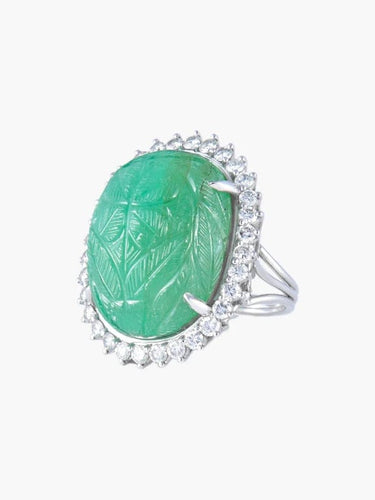 Bague 52 Bague émeraude gravée et diamants en or blanc 18 carats 58 Facettes
