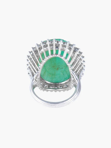 Bague 52 Bague émeraude gravée et diamants en or blanc 18 carats 58 Facettes