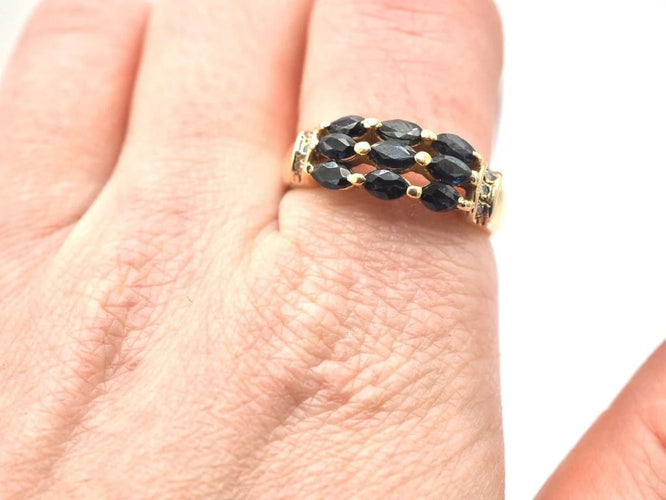 Bague 62 Bague rétro en or jaune sertie de saphirs et diamants 58 Facettes