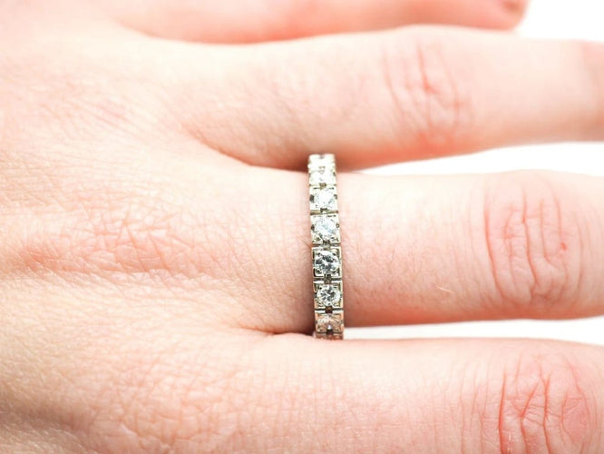 Bague 58 Alliance américaine - Bague en or blanc 750 et 19 diamants 58 Facettes
