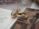 Boucles d'oreilles Boucles d’oreilles rétro en or jaune et blanc 18 ct, diamants 58 Facettes