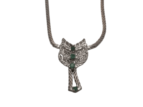 Collier Collier en or blanc 750 millièmes avec pendentif et émeraudes 58 Facettes