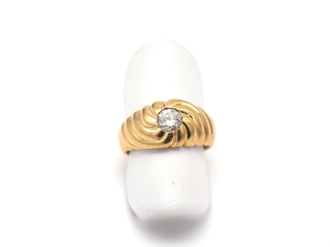 Bague 50 Bague tourbillon godronnée en or jaune 750 avec diamant 58 Facettes